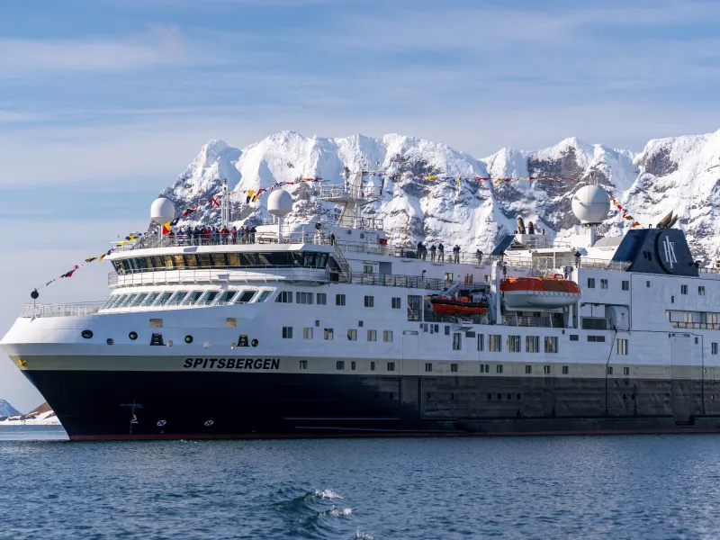HX Hurtigruten Expeditions