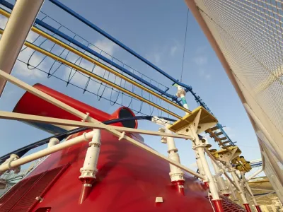 Carnival Mardi Gras - Entertainment