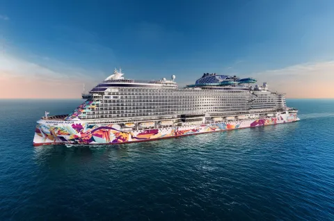 NORWEGIAN AQUA™ MAKES GRAND DEBUT WITH INAUGURAL VOYAGE IN EUROPE