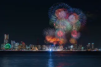 Yokohama Minato Mirai Fireworks Festival - Japan